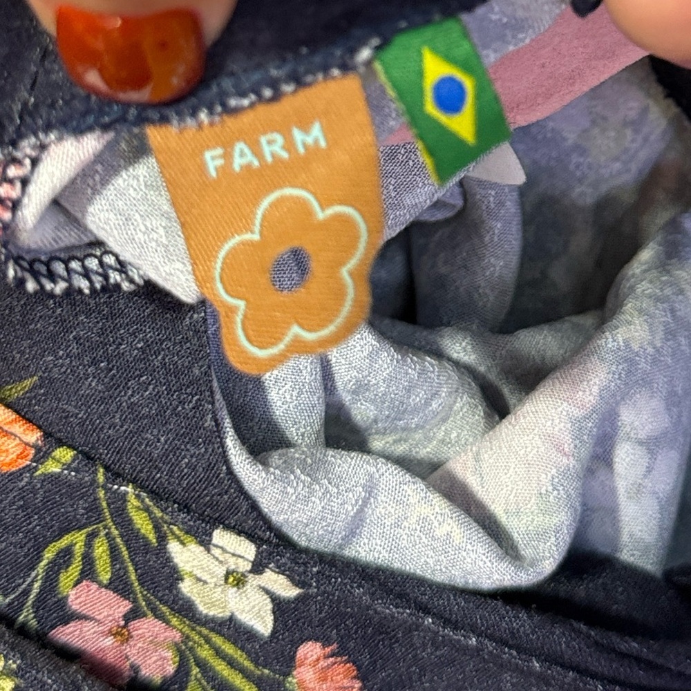 Farm Floral Black Top Sz L - Picture 7 of 11